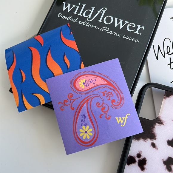 Wildflower Cowhide iPhone X/XS Case - Picture 4 of 4